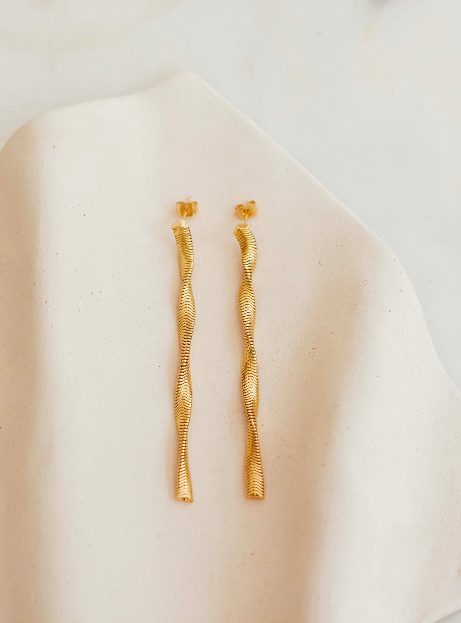 Boucles d'oreilles Aava twist