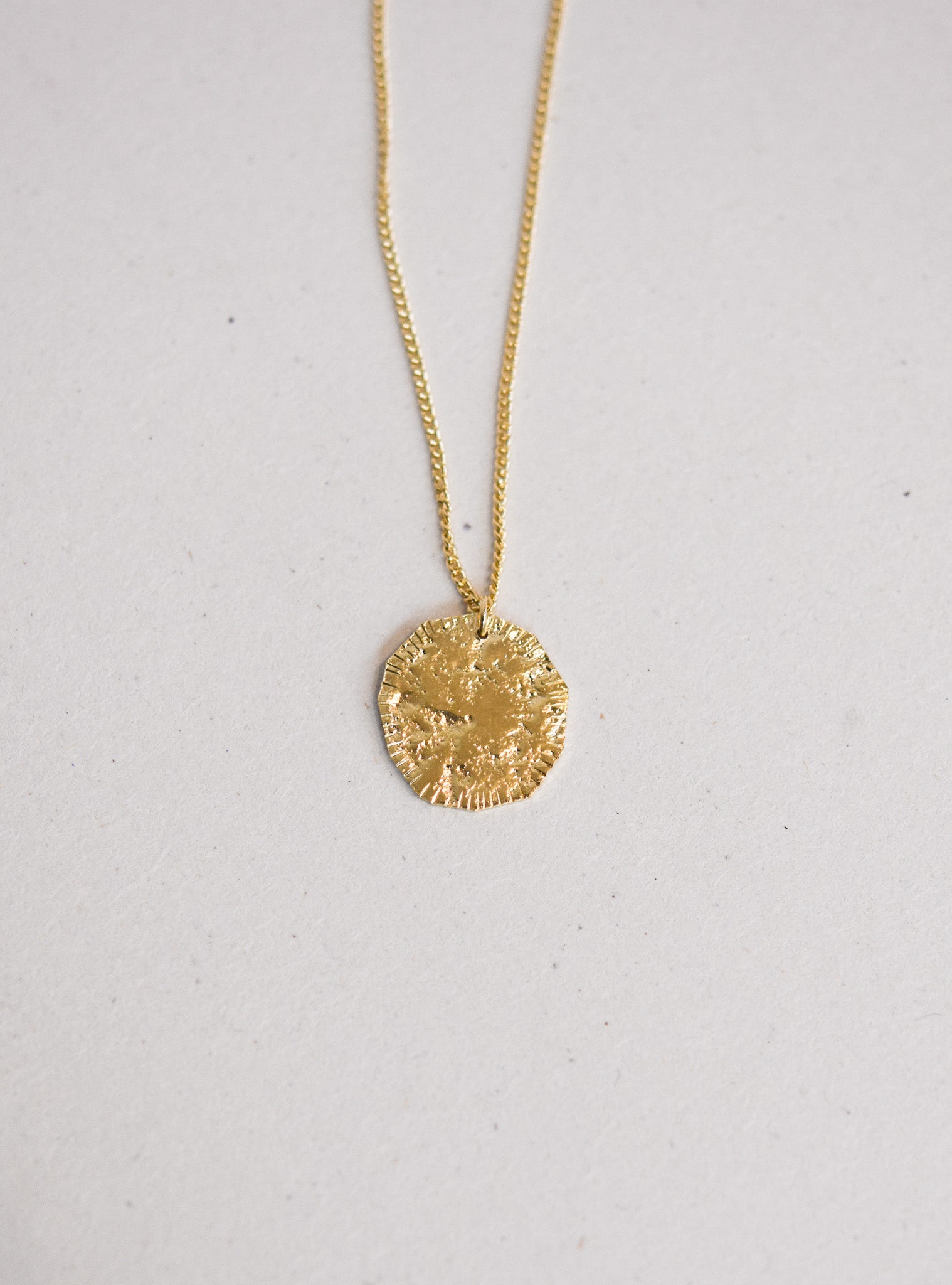 Médaillon Epure minéral